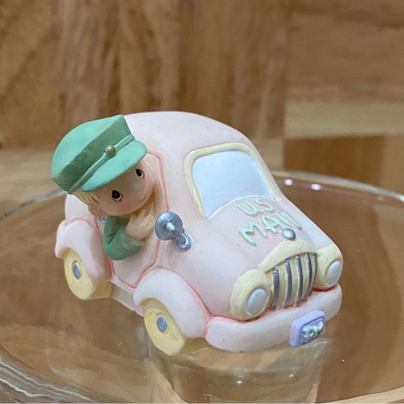 2001 Hawthorne Village Precious Moments HOLLY DAY GREETINGS POST OFFICE Lighted - Picture 13 of 16